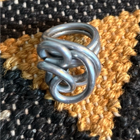 Abstract ring - Picture 3 of 4